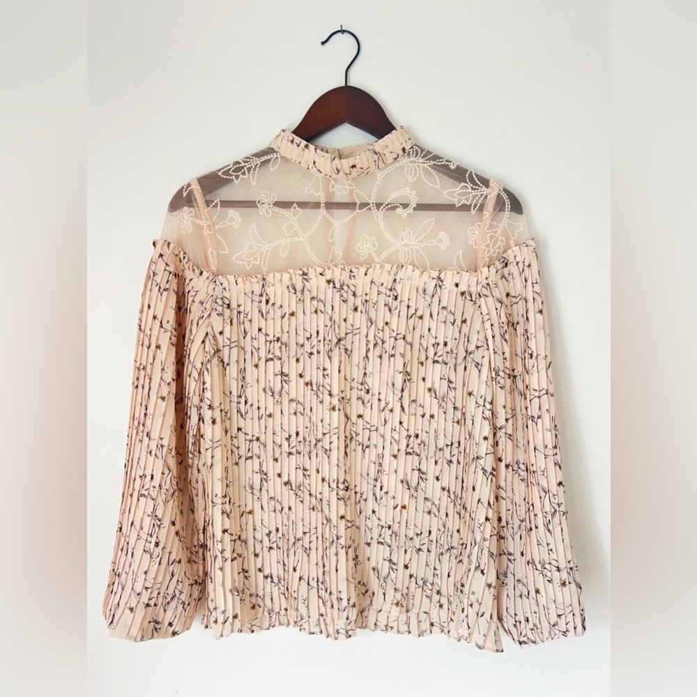 Moon River Sheer Lace Floral Pleated Blouse Off Shoulder Boho Top Size M